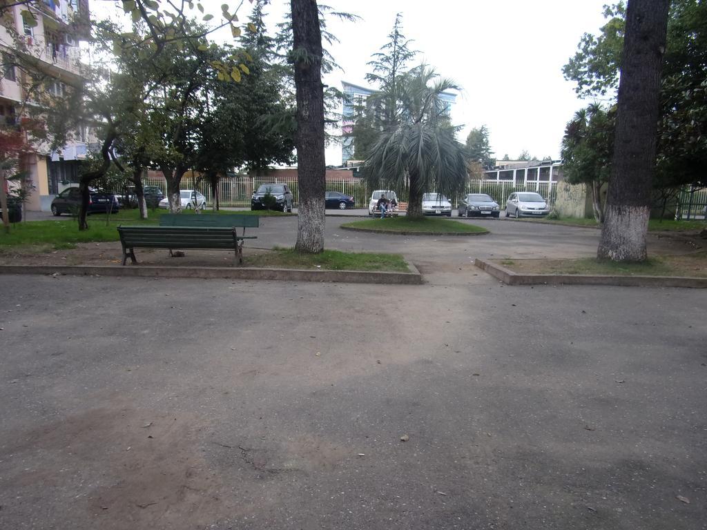 Appartament Gorgiladze Батуми Екстериор снимка